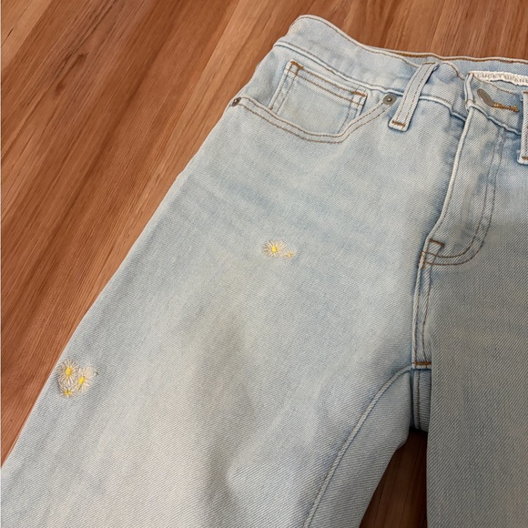 Lucky Brand Light Blue Straight-Leg Jeans with Yellow Daisy Embroidery - Picture 3 of 13